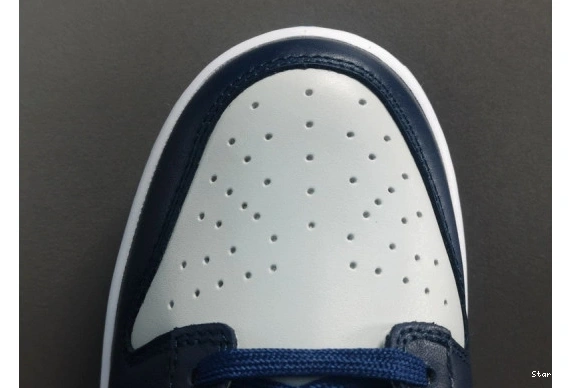 Nike CW1590-004 Georgetown Dunk Low 0326